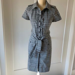 Burberry London Size 4 Signature Check Dress in Grey color